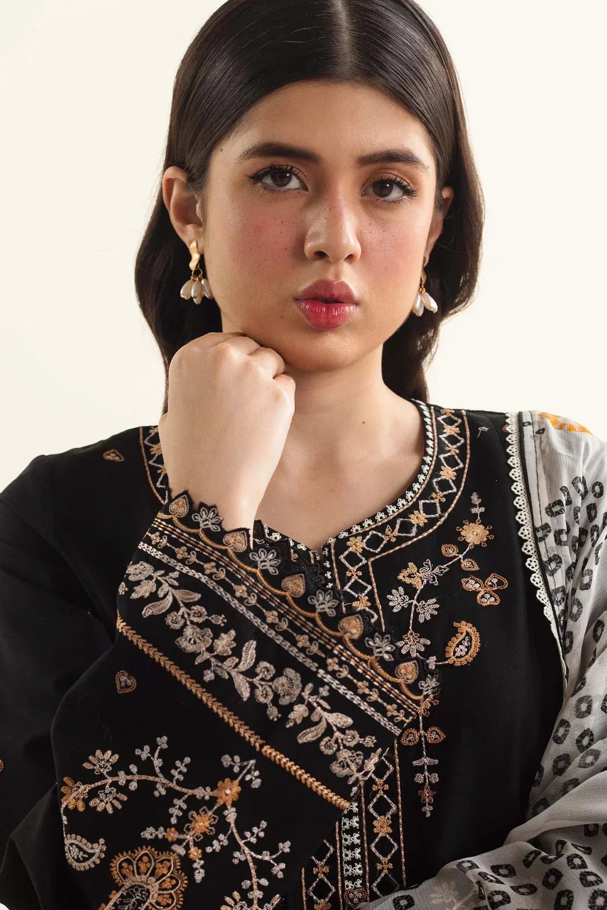 ZARA SHAHJAHAN 3PC Lawn Embroidered Shirt With Printed Dupatta-490