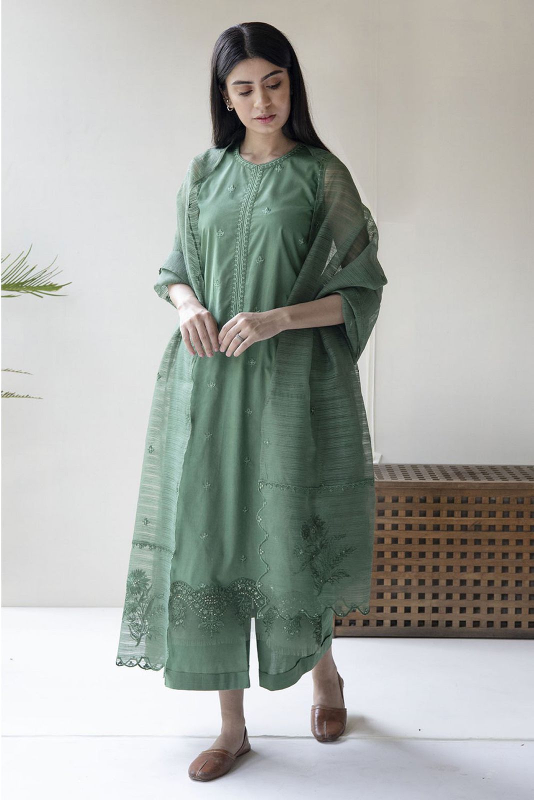 DYOT 3PC Dhanak Embroidered Shirt With Organza Dupatta-140